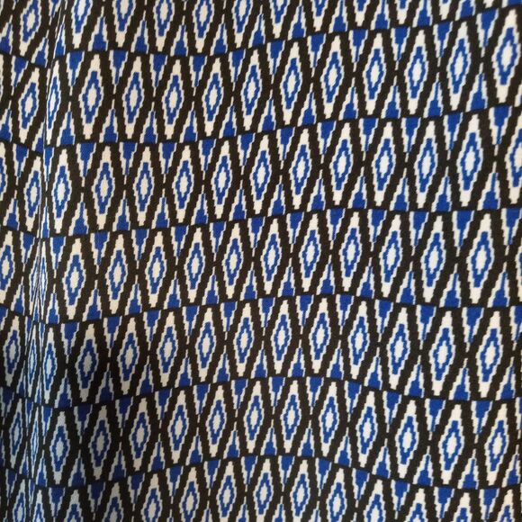 Zac & Rachel Print Button up blouse - Picture 3 of 4